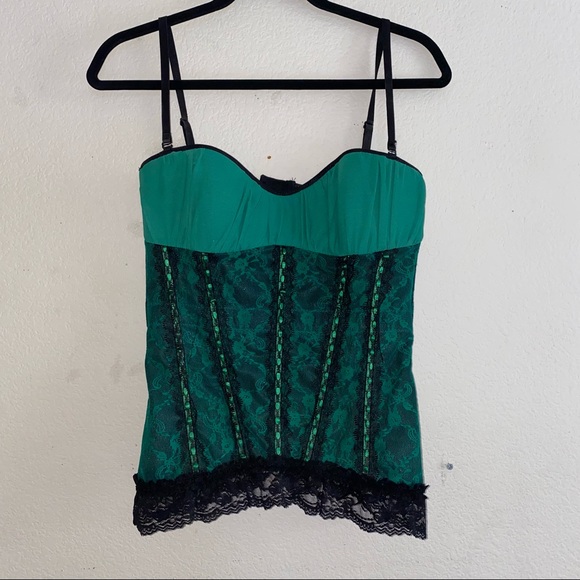 Relisted in my closet! 
🍄 Green Corset Lingerie Top Plus Size - Picture 2 of 6